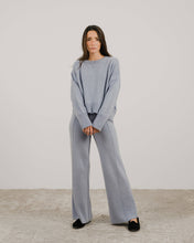 Load image into Gallery viewer, Cashmere Mix Crewneck Sweater