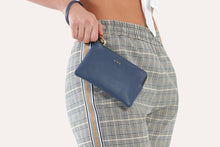Load image into Gallery viewer, Pebble Leather Wristlet - Poppy Street
