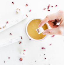 Load image into Gallery viewer, Rose + Vanilla Latte Kit Luxe Natural Sugar Cubes-Poppy Street