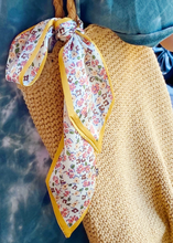 Load image into Gallery viewer, Flower Field Slim Scarf-Poppy Street