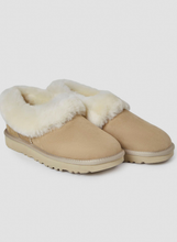Load image into Gallery viewer, Fluffy Slip On Boots