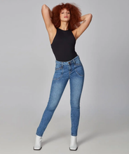 Load image into Gallery viewer, Alexa High-Rise Skinny Jeans Blue Mist