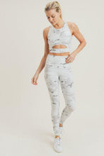 Load image into Gallery viewer, Snow Camo Highwaist Leggings-Poppy Street